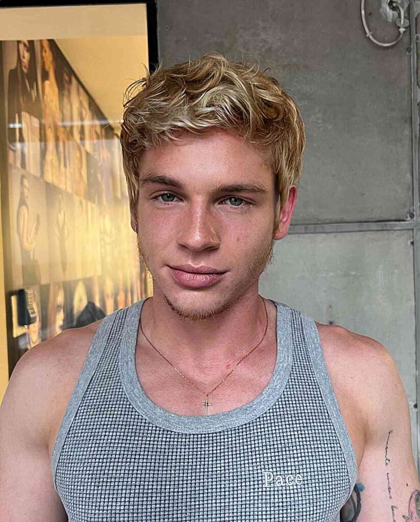 golden blond hair color for a man
