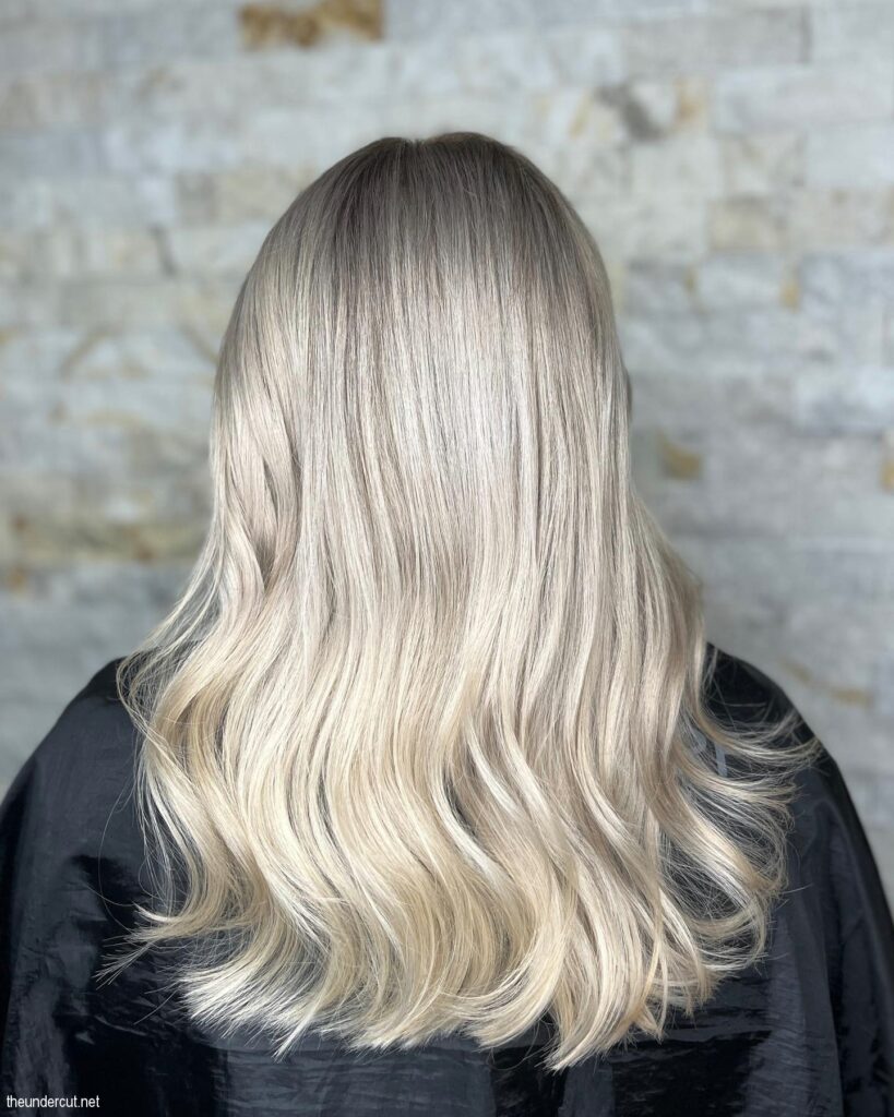 Everyday Luminous Blonde Hairdo