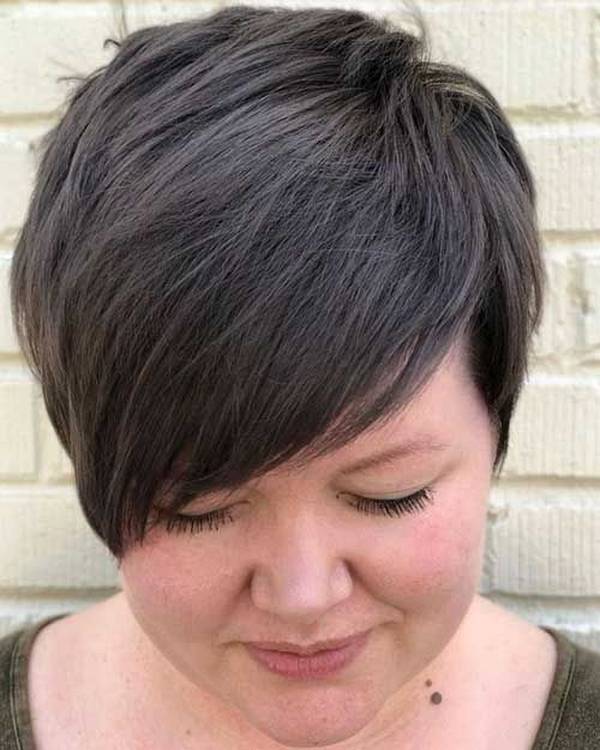 pixie cut with side bangs for chubby cheeks